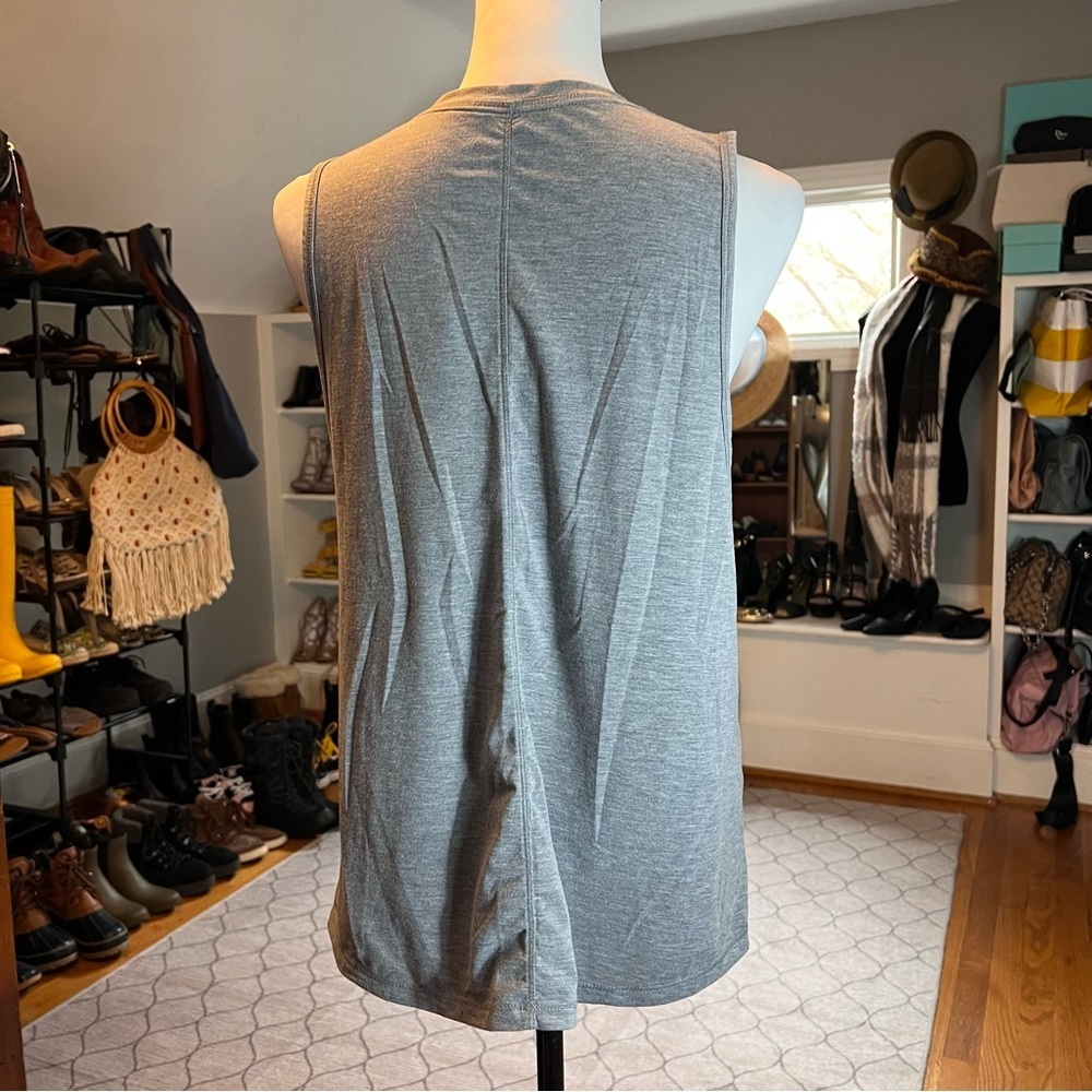 ALL IN MOTION Gray Women’s Medium Tank Top - Picture 5 of 6